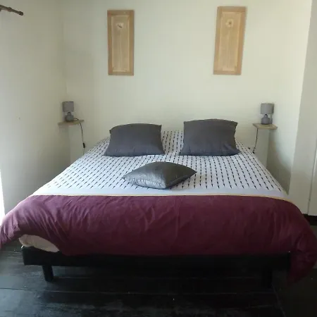 Au Chant Du Coq * Vouleme